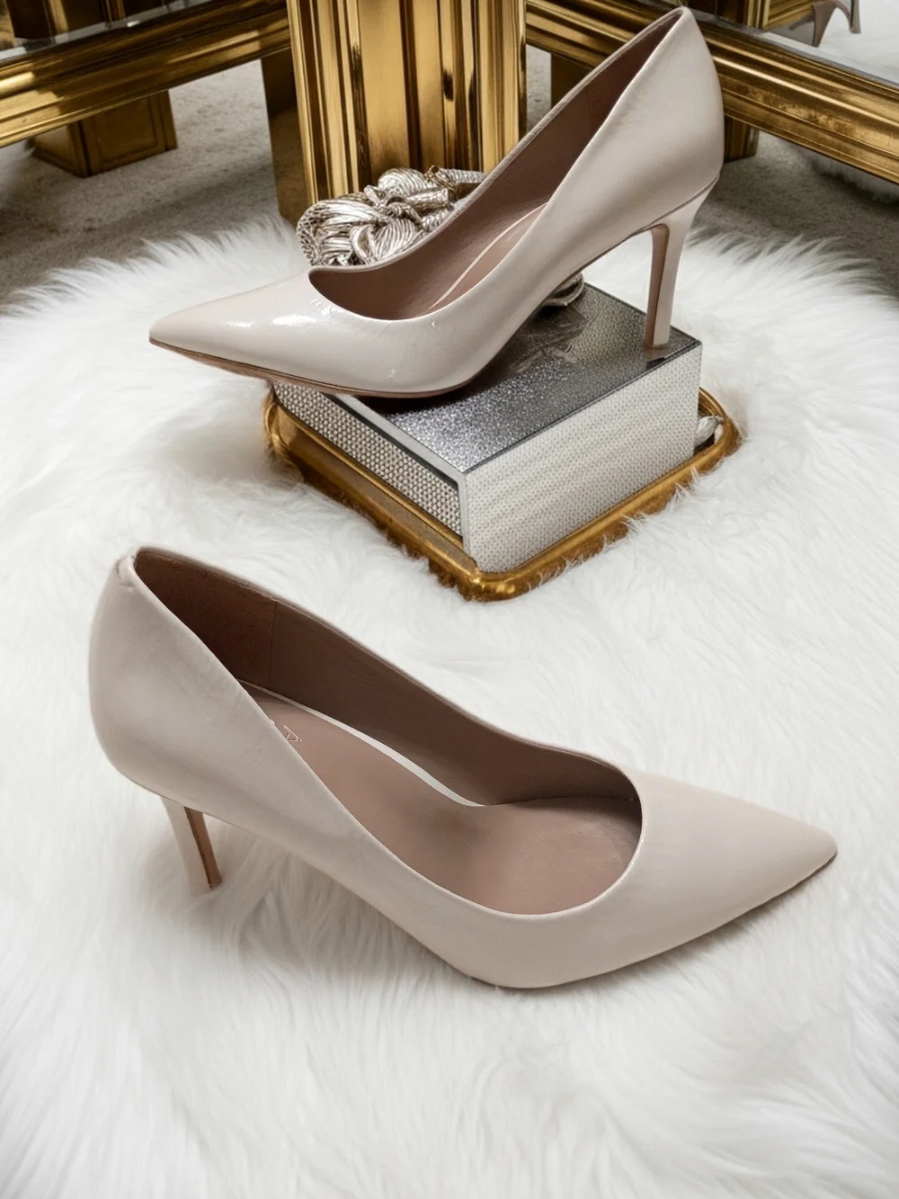 Naturalizer Anna Pointed-Toe Cream Patent Pumps 7.5 M